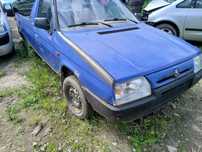 skoda favorit pickup kolor nieczytelny maska pokrywa silnika klapa bagażnika zderzak lampa reflektor