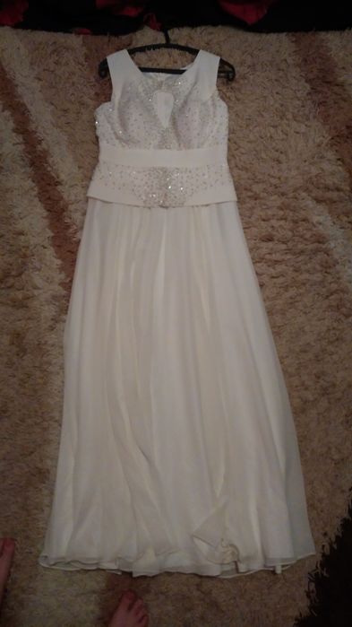 Вечірнє, весільне , випускне плаття