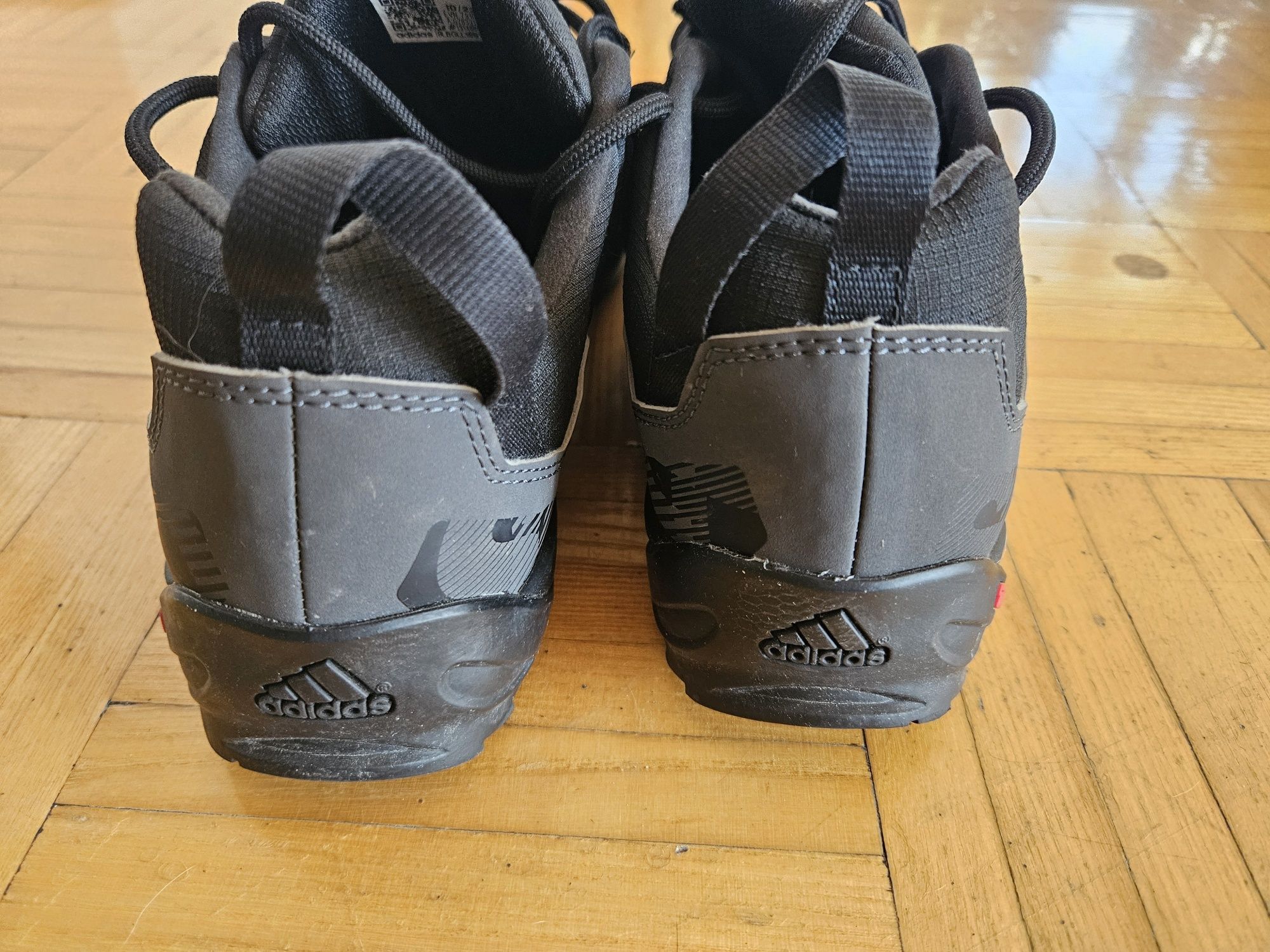 Buty adidas terrexSwift Solo 2.0 Hiking IE6901 Czarny  traxion czarne