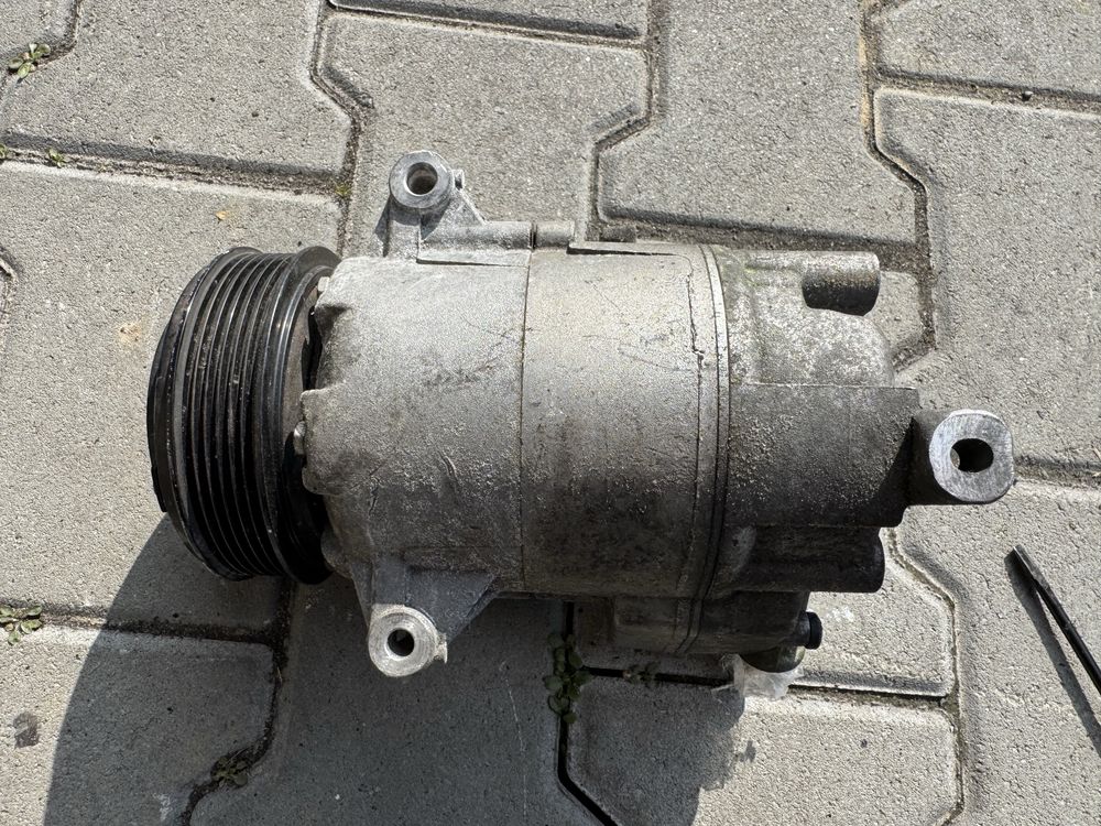 компересор кондиціонера опель астра j 1,6cdti astra  401351739 AM7