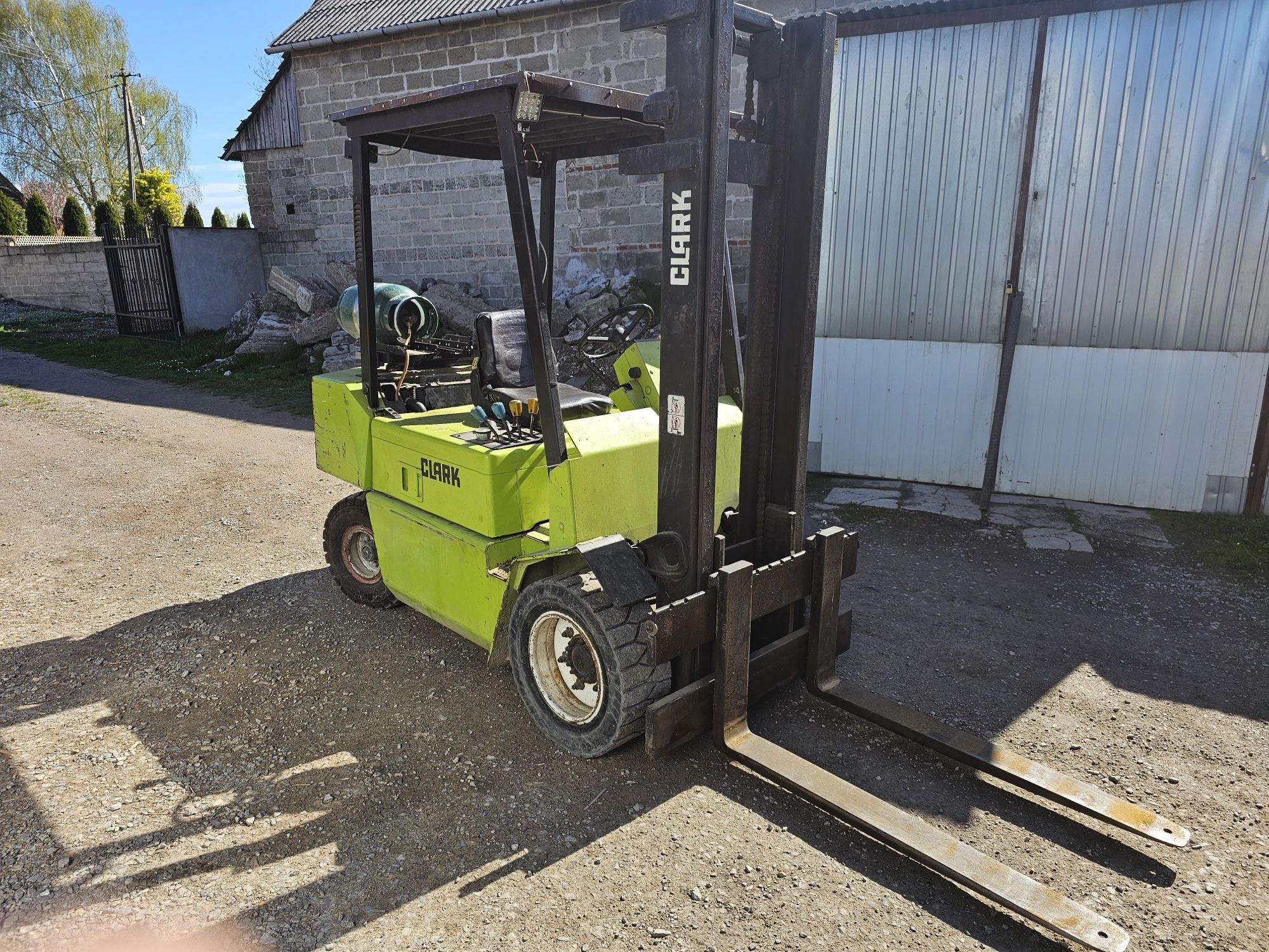 Wózek widłowy Clark 3.5T