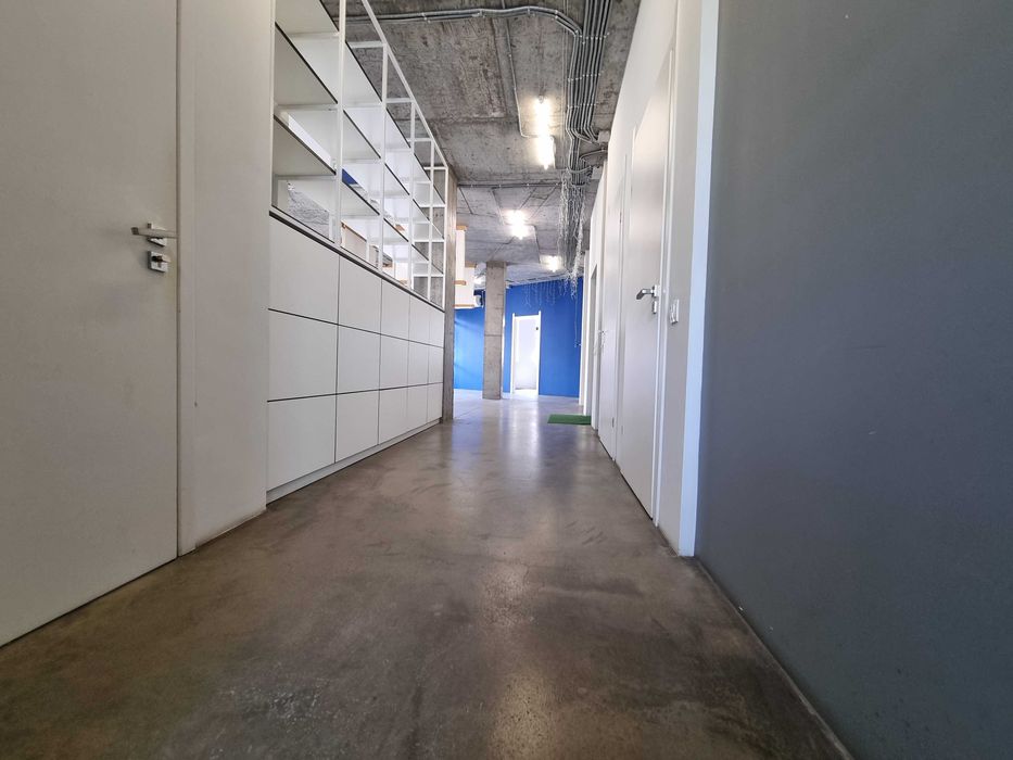 Оренда офісу на Подолі, Андріївський узвіз, 350 кв.м, сплачуємо %