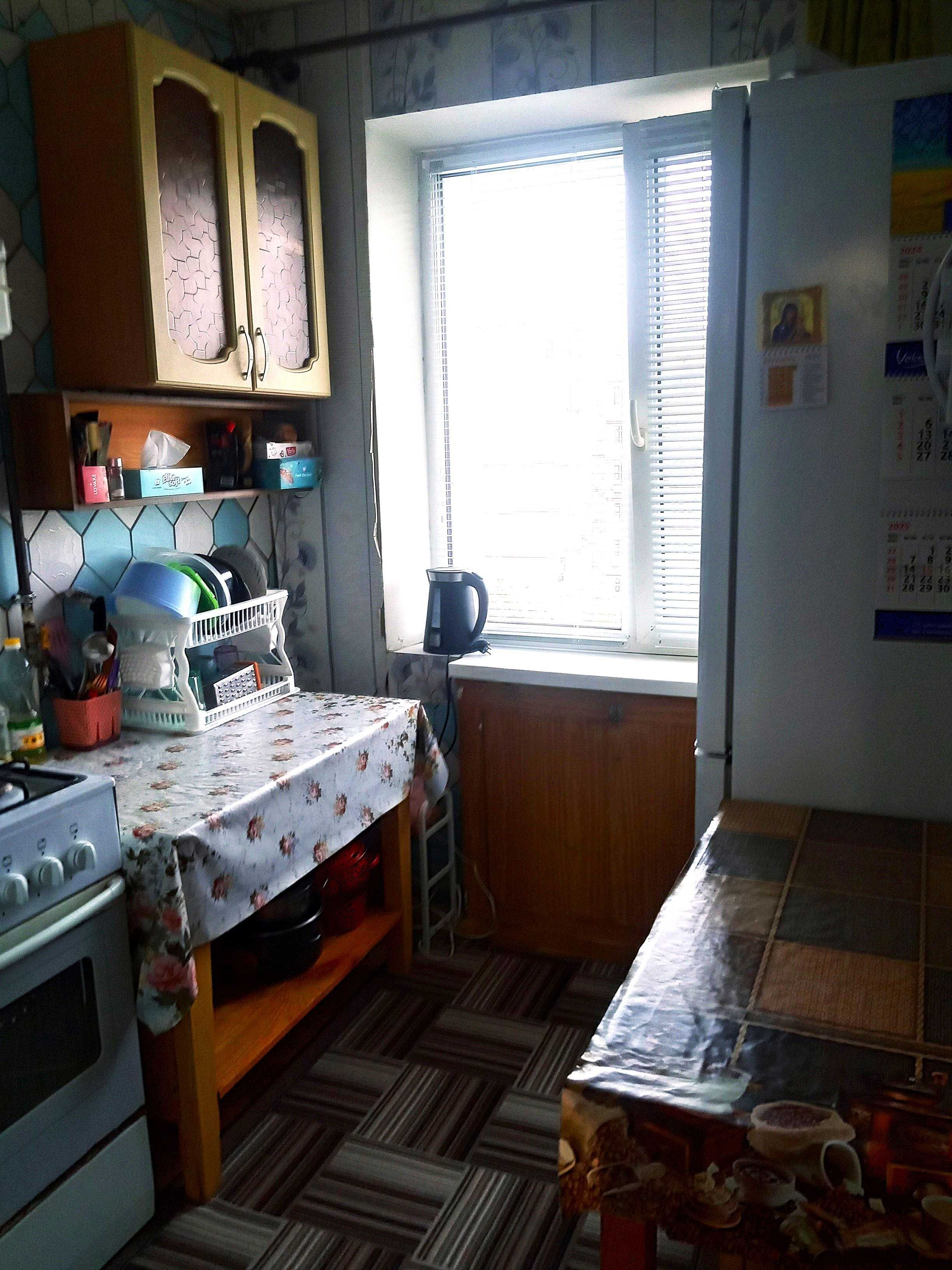 Продам 1к квартиру на Тополі-3