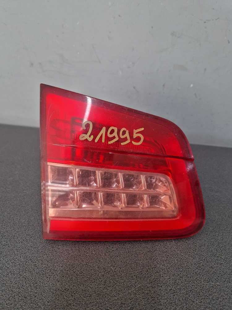 Citroen C5 III 08-11 r. Sedan Lampa Tył Lewa W Klapę