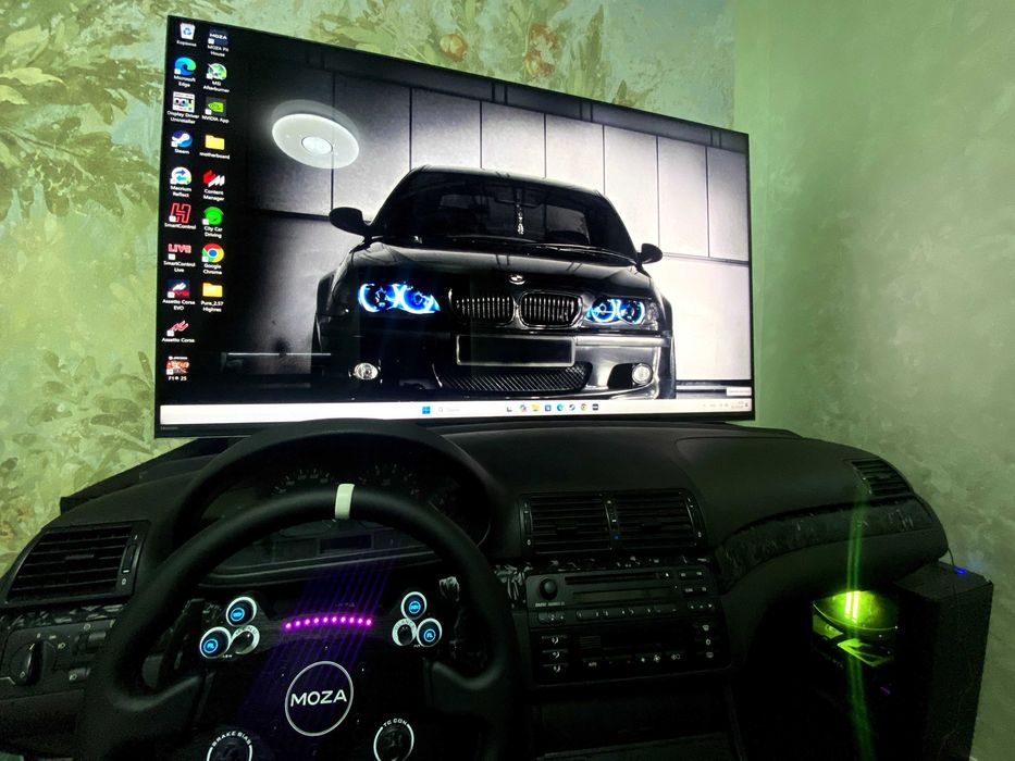 Кастомний симулятор на базі BMW e46