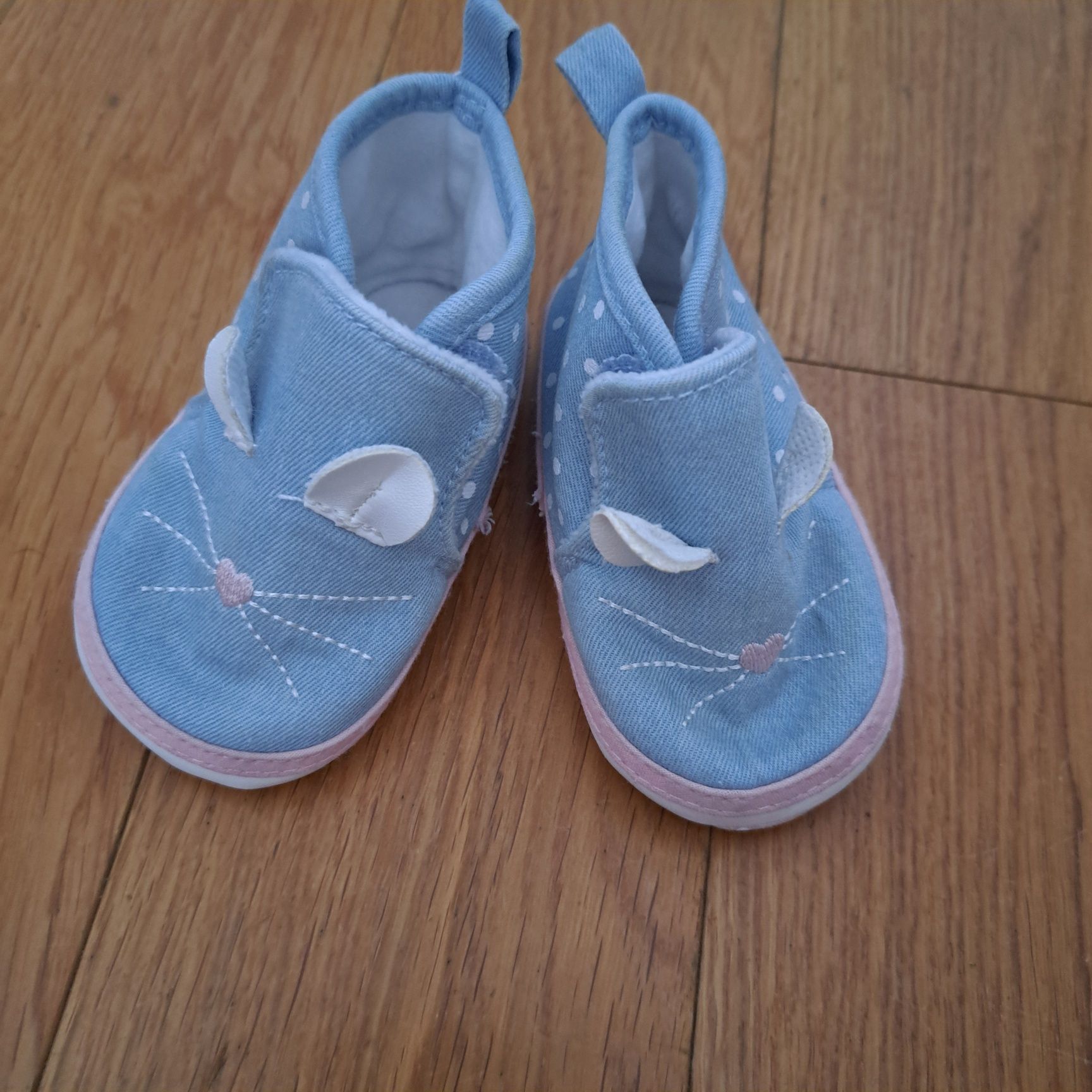 Buty niemowlęce, niechodki, kapcie, Cool club, 18