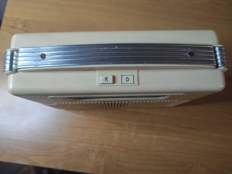 Radio SZAROTKA z zasilaczem.