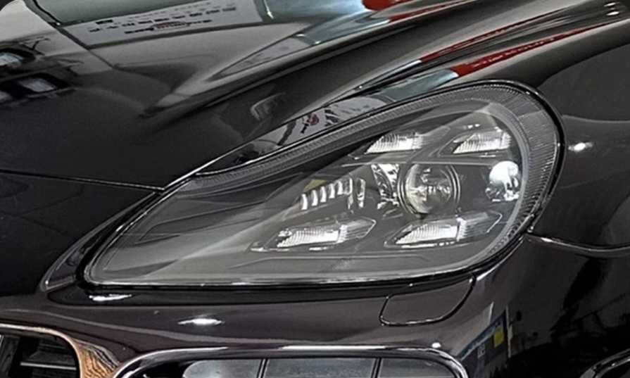 NOWE lampy przednie lampa przód Porsche Cayenne 2002 - 2010