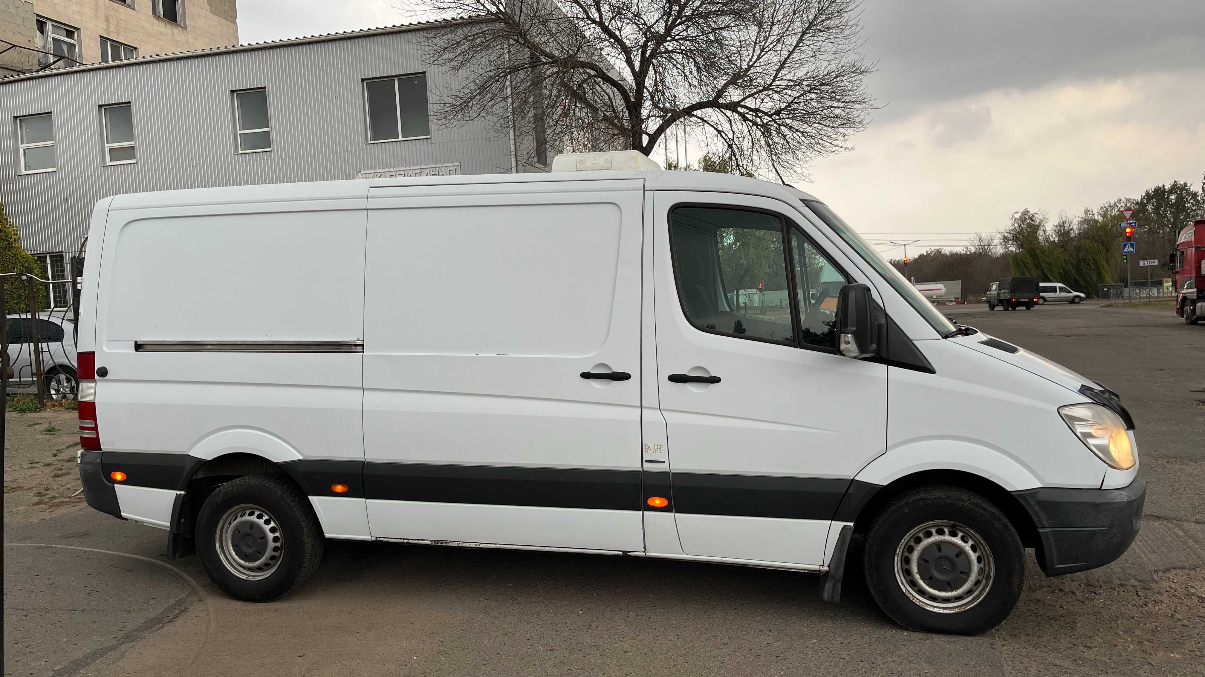 Продам автомобиль Mercedes-Benz Sprinter 213 CDI Ізотермічний 2011 г.