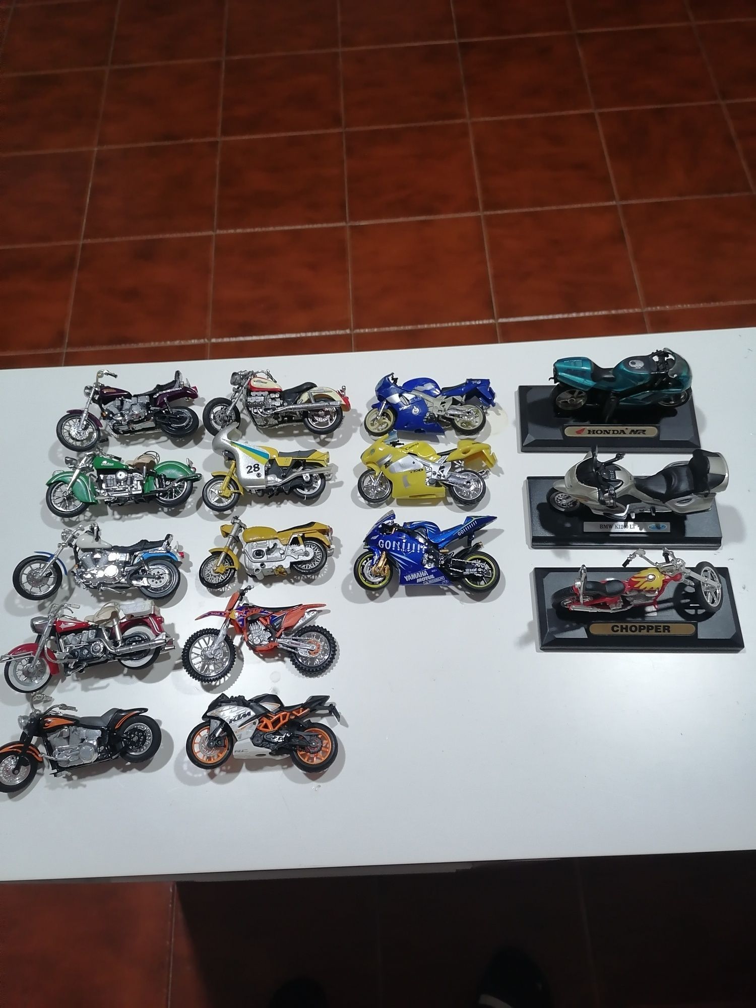 Miniaturas de motas escala 1 18