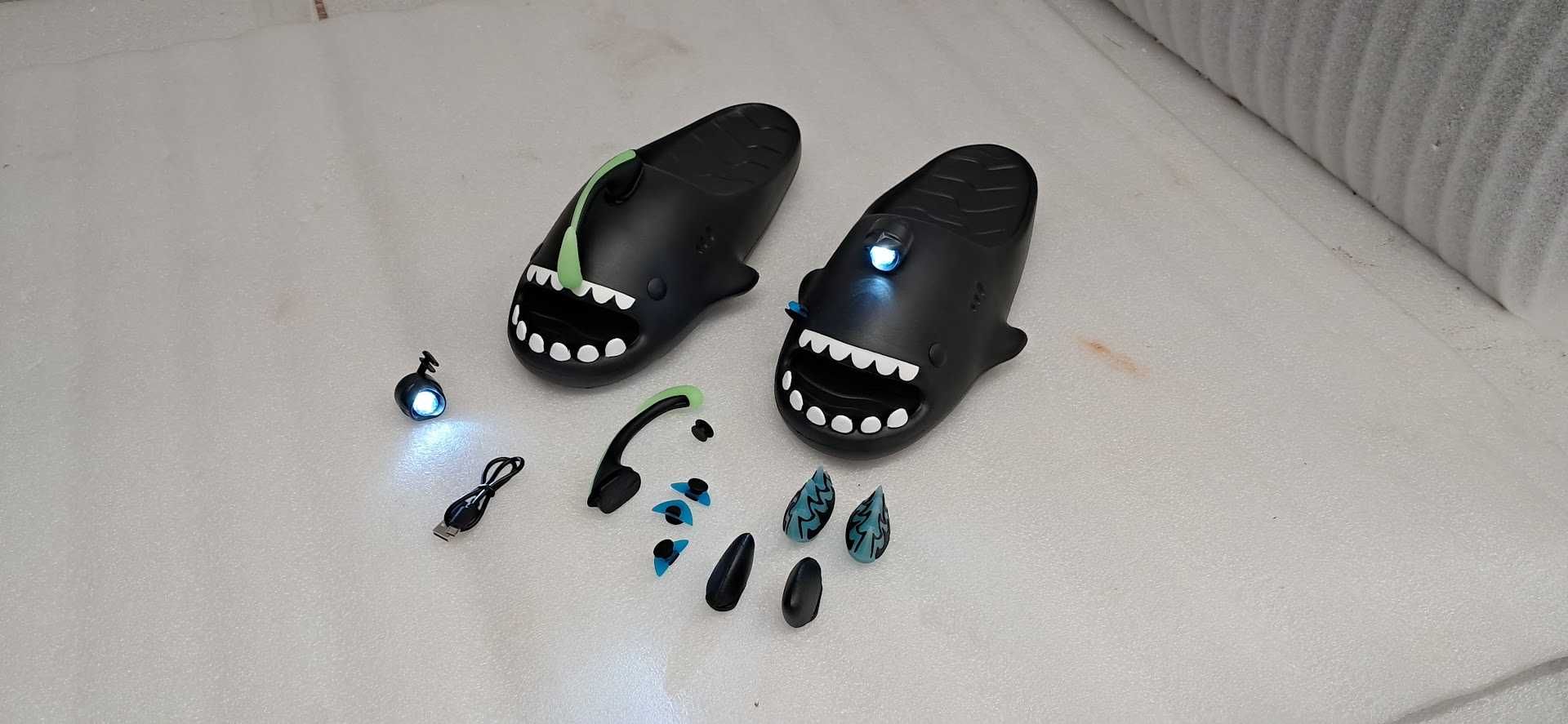 Klapki rekinki firmy HELLOSLIPPERS anty poślizg anty potne 46/47