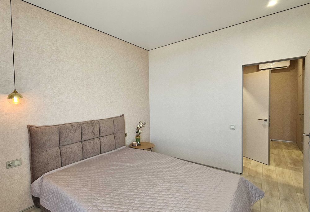 Краснова! Очень просторная. Вид на Ипподром