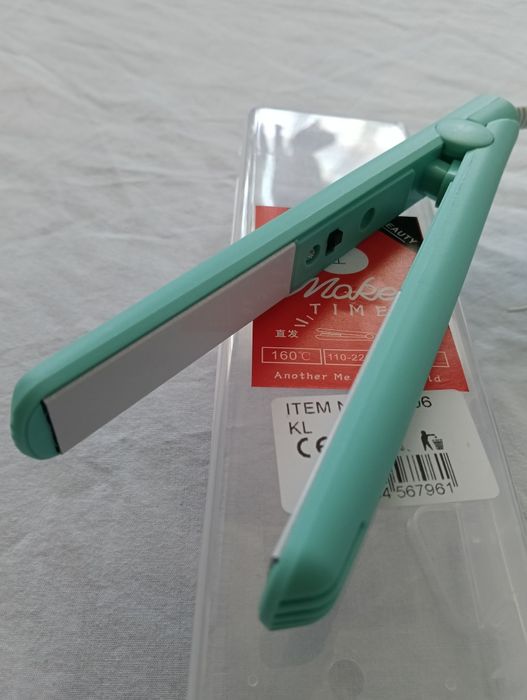 Mini prostownica do włosów