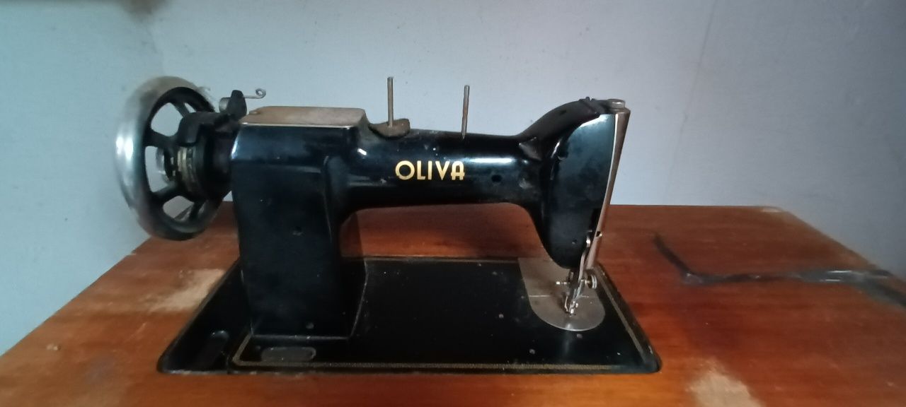 Vendo máquinas de costura antigas