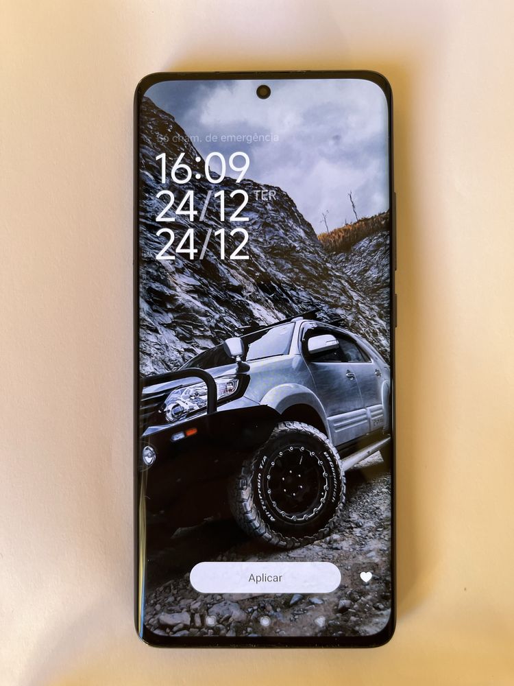 Xiaomi Redmi Note 12 128gb W/ Charger and cell phone cover
