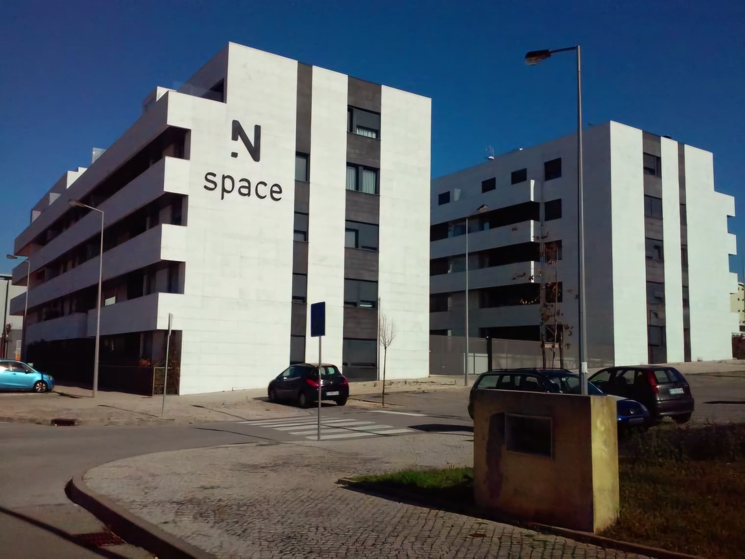 Arrenda-se T1 com garagem