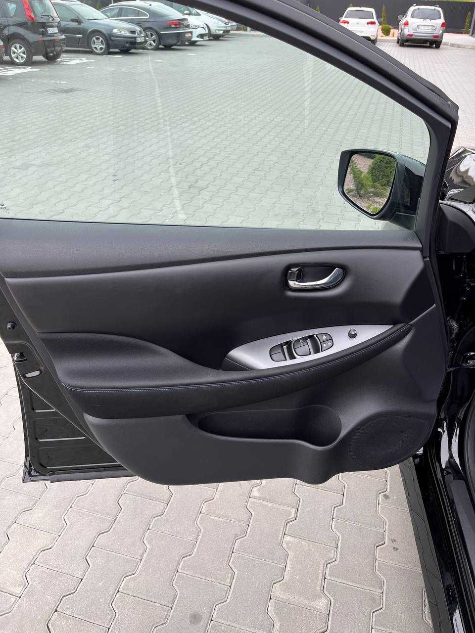 Nissan Leaf ZE1 2022
