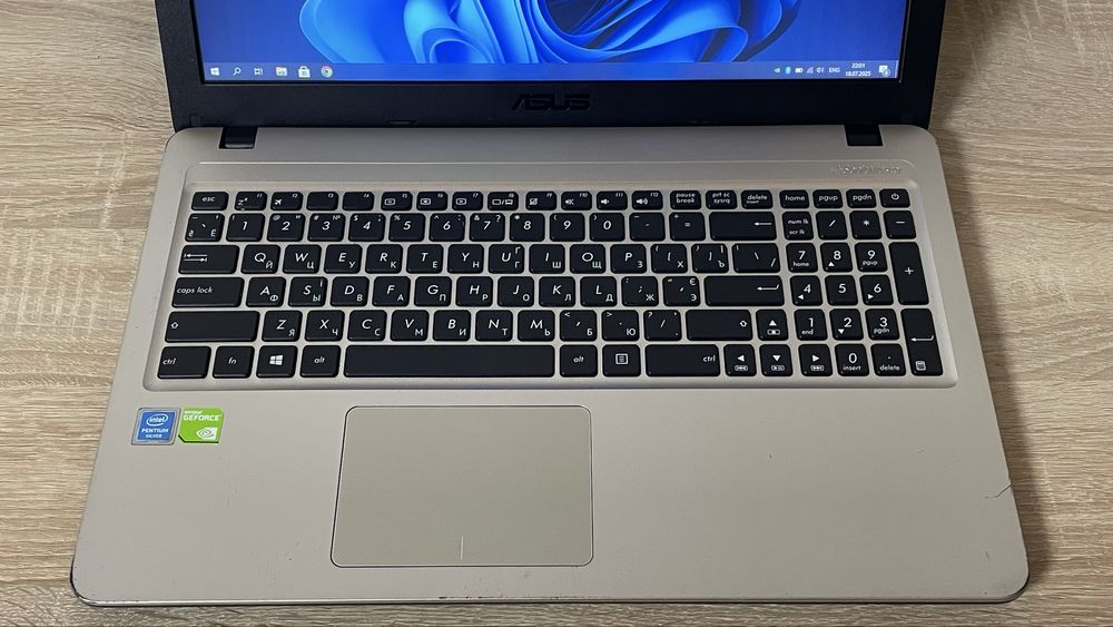 Ноутбук ASUS VivoBook X540M / GeForce MX110 / 8 GB RAM / SSD / 4 год.
