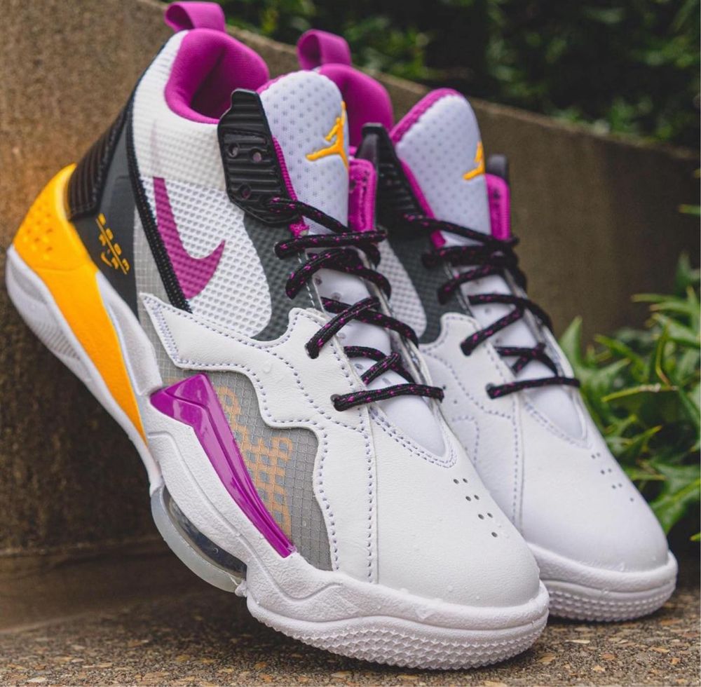 Кроссовки женские Nike Jordan Zoom 92