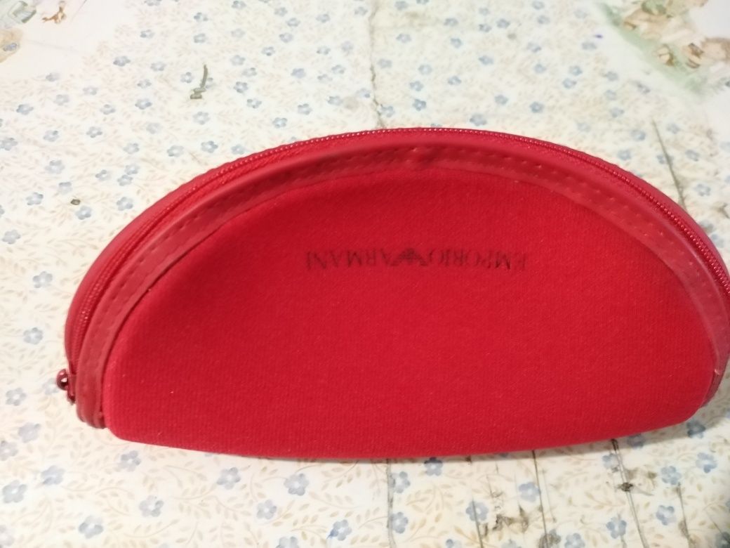 Vendo caixas de óculos bom estado