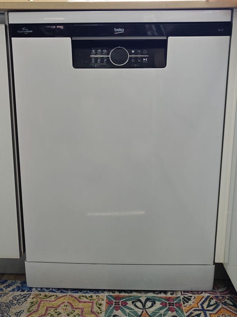 Máquina de Lavar Loiça BEKO BDFN26530W HygieneShield (15 Conjuntos - 5