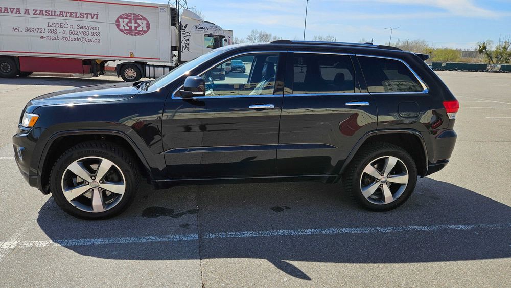ПРОДАМ Jeep Grand Cherokee 5.7 HEMI на пневмі 2014