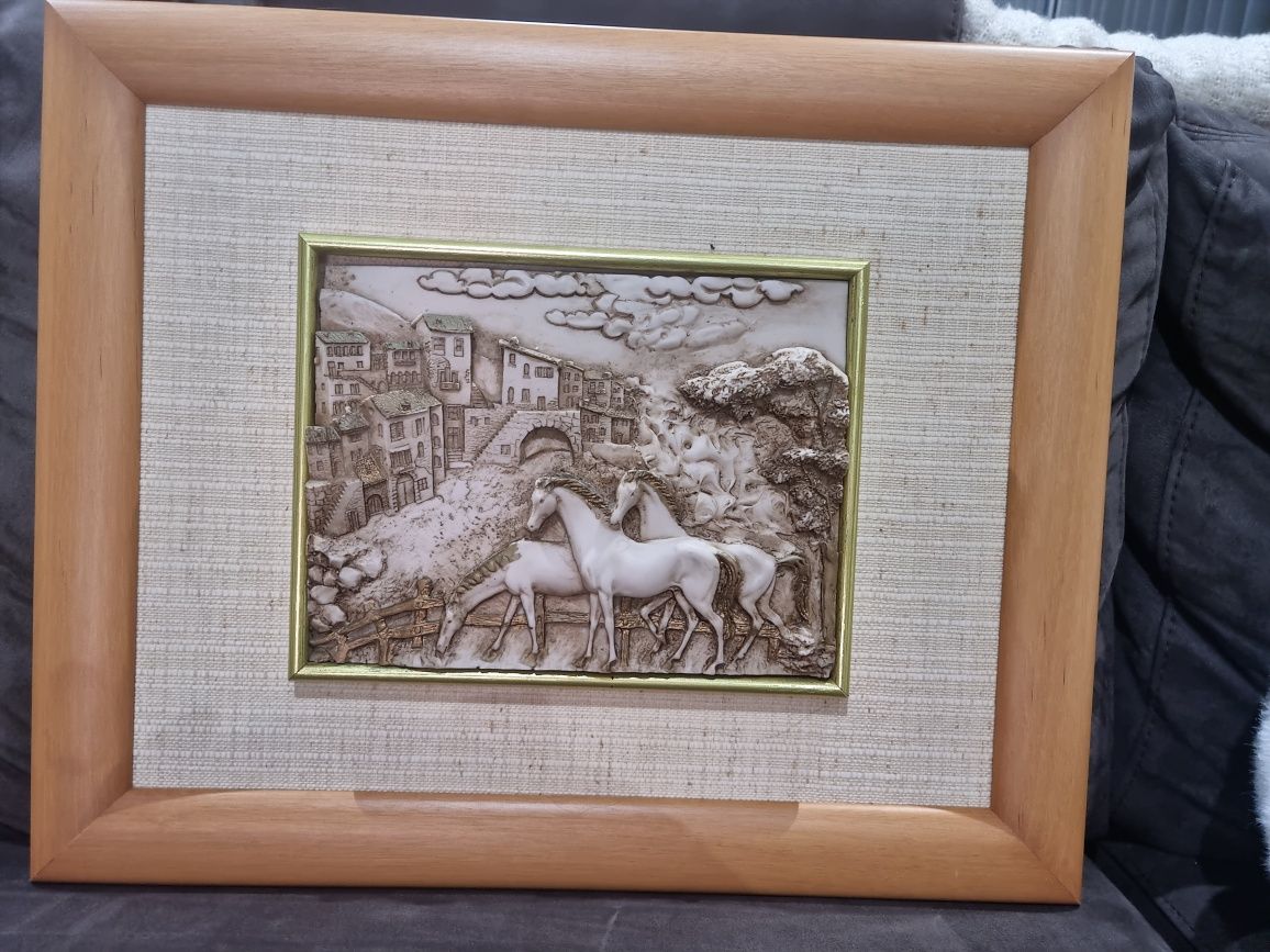 Quadro em marmorite
