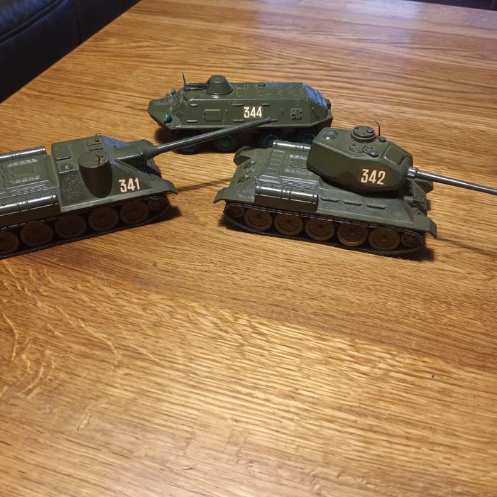 Pojazdy wojskowe metalowe radzieckie