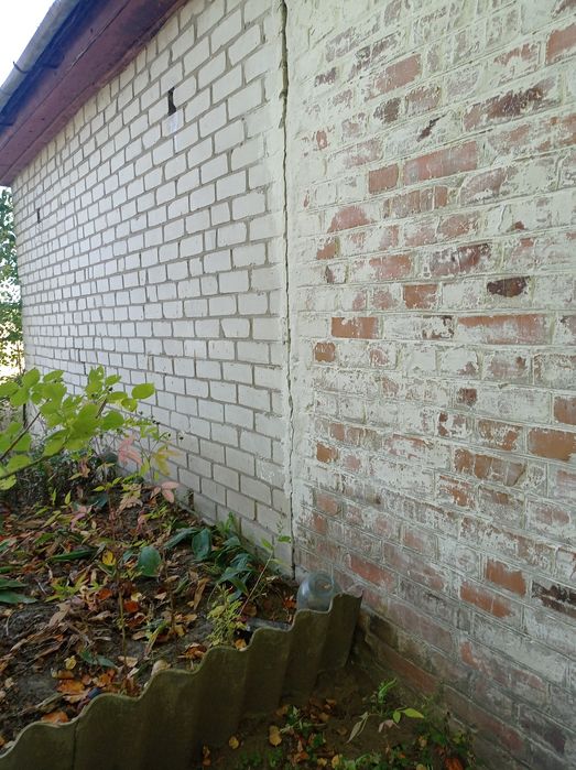 Помешкання в 20км від міста. Траса Чернігів-Київ. Село Красне.