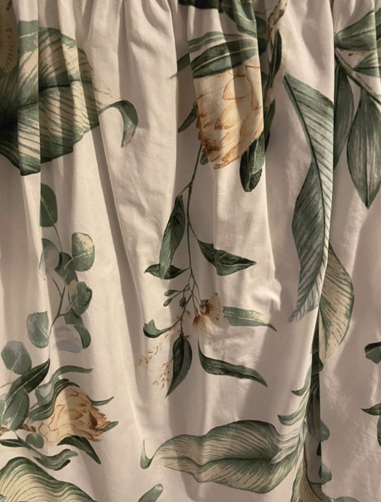 Vestido de verão curto com alças - H&M