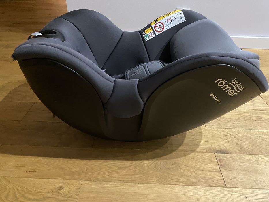 Fotelik Britax Romer Dualfix 3 i-Size Midnight Grey