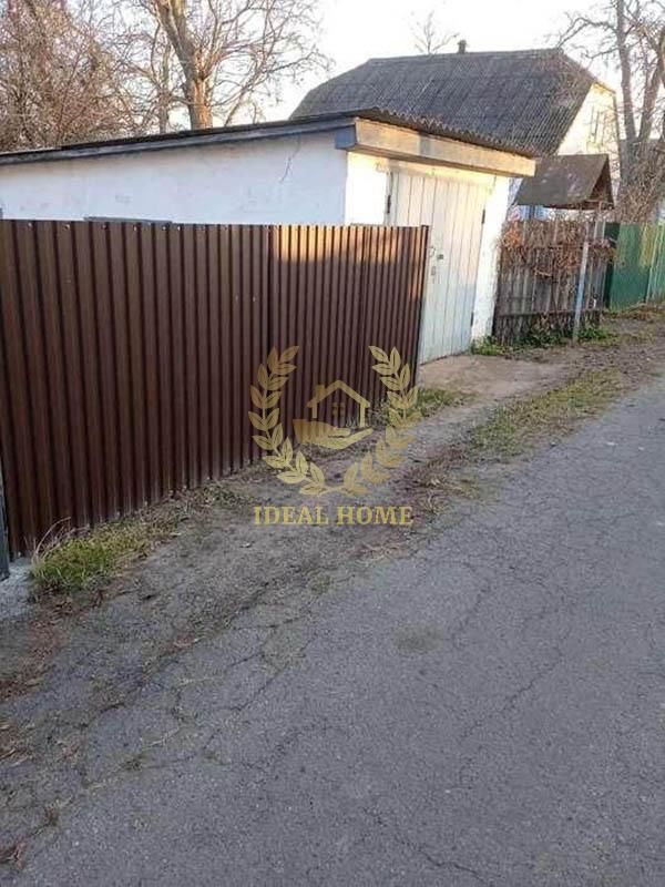 Продам будинок в смт Гребінки
