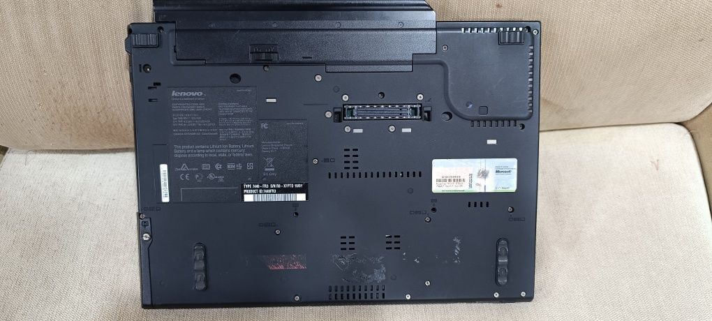 Lenovo ThinkPad R400