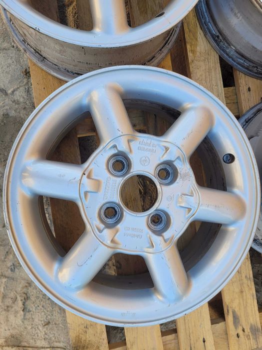 Felgi Aluminiowe Volvo 15 4x114.3 V40 S40