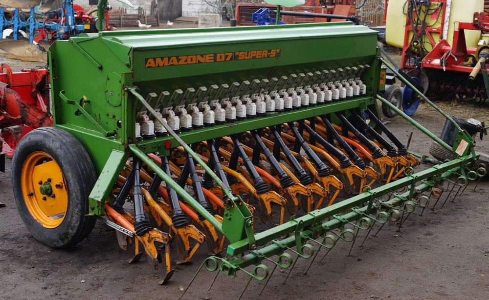Сівалка Amazone D7 Super S
З дрібним висівом ,привезена з за кор