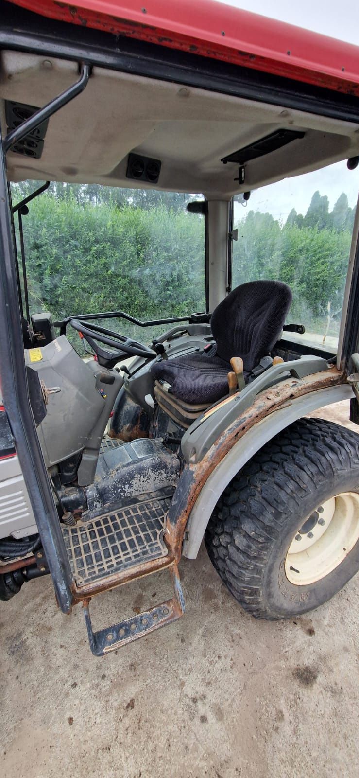 Traktor ogrodniczy komunalny hako yanmar hakotrac 3500 uszkodzony