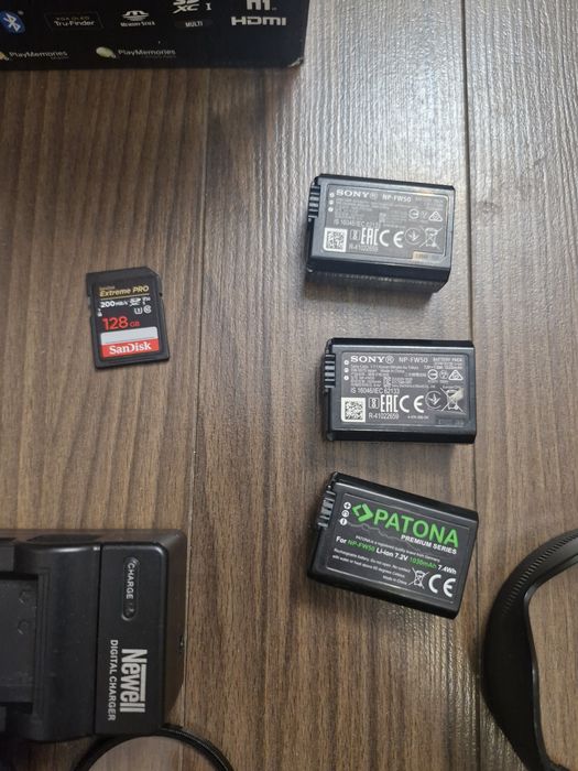 Sony A6500 + 2 obiektywy Sigma 16mm 1.4 i 30mm 1.4 C