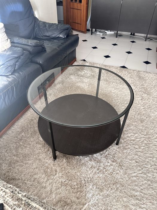 Mesa redonda de vidro