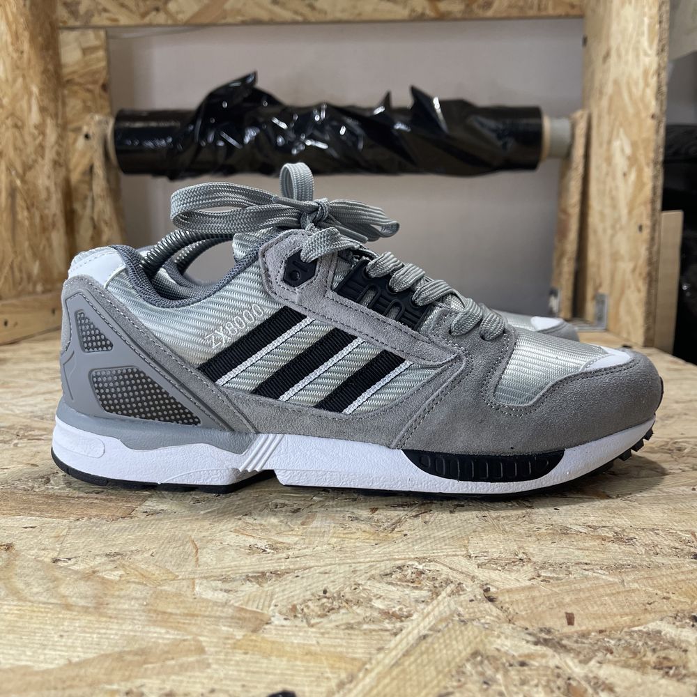 Чоловічі кросівки Adidas ZX 8000 Grey