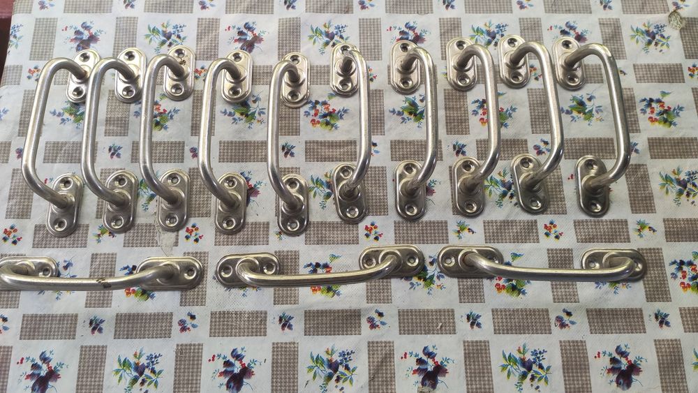 Дверные ручки и оконные