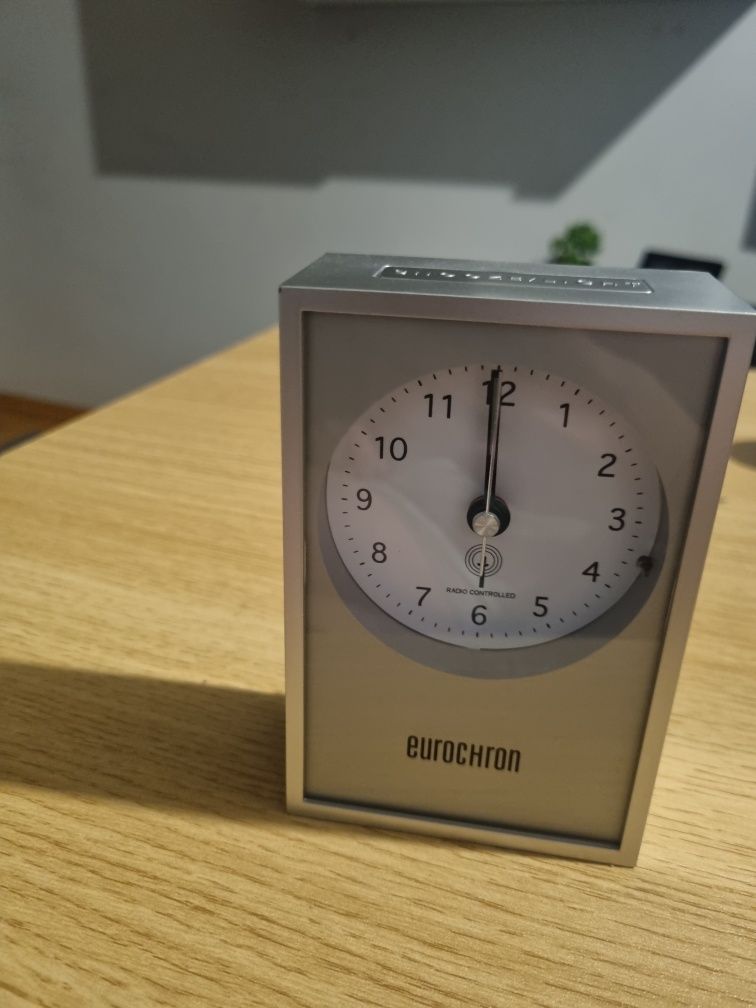 Budzik zegar sterowany radiowo DCF