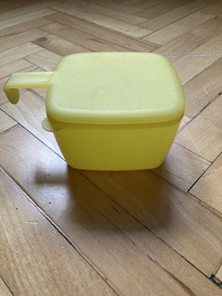 Pojemnik Tupperware