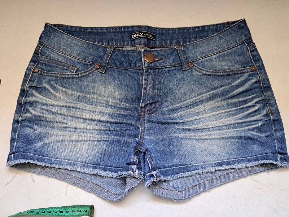Джинсові шорти короткі