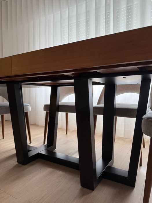 Mesa Antarte modelo Londres
