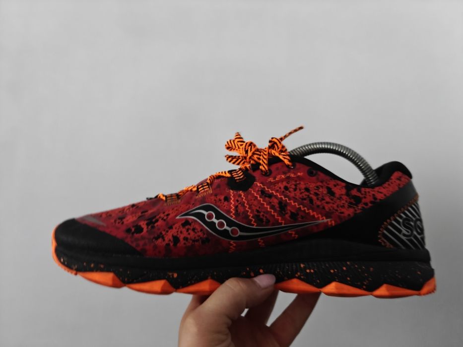 Saucony Nomad adidasy sportowe męskie 42,5/27,5 cm