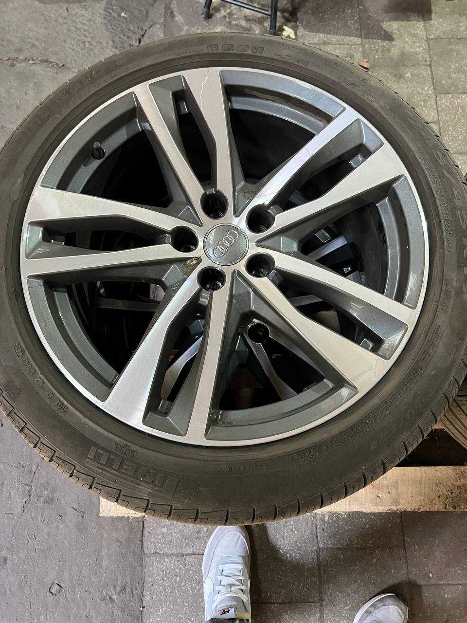 Оригінальні диски Audi A8 D5 R19 з Pirelli, 4 шт.