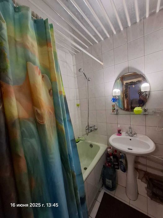 Продам 2 к квартиру жм Солнечный начало