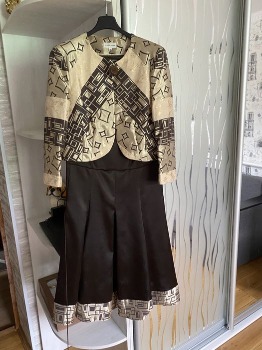 Сукня жіноча