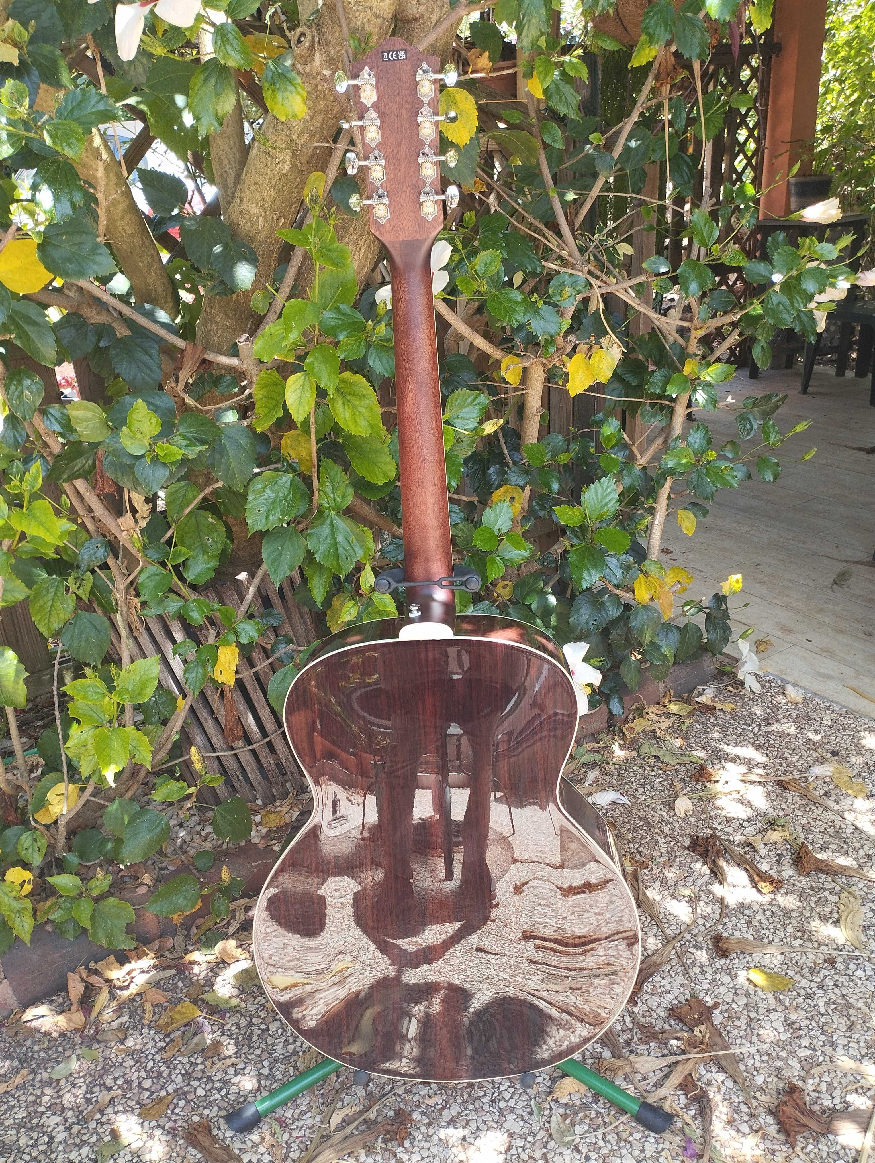 GUILD Baritone Acoustic Electric Guitar / Guitarra