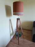 Lampa stojąca. Statyw przedwojenny Beka.